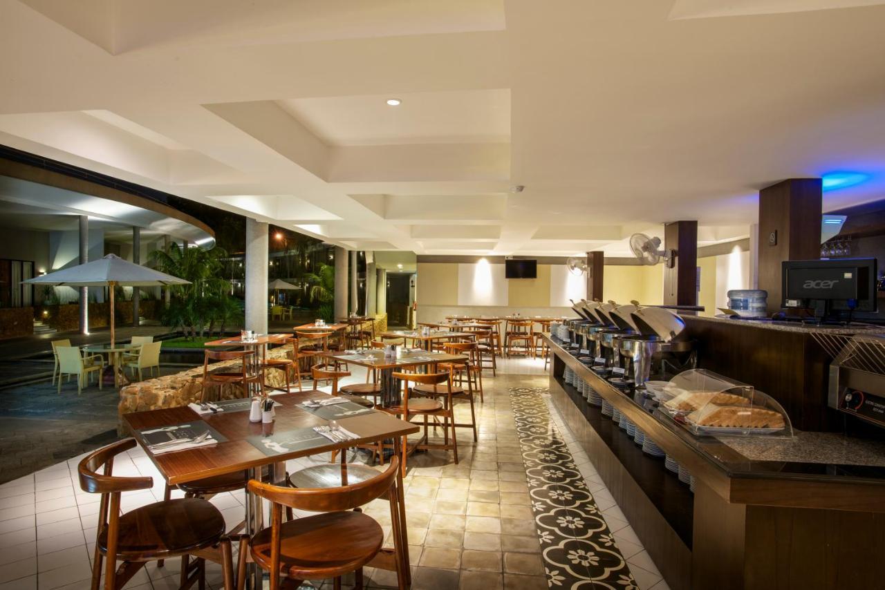 Hotel Neo+ Green Savana Sentul City Bogor Exteriör bild