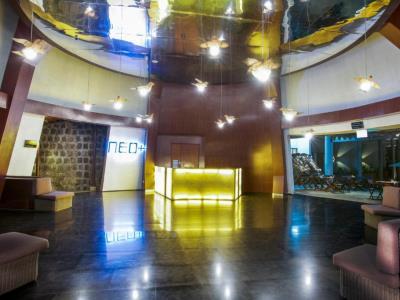 Hotel Neo+ Green Savana Sentul City Bogor Exteriör bild