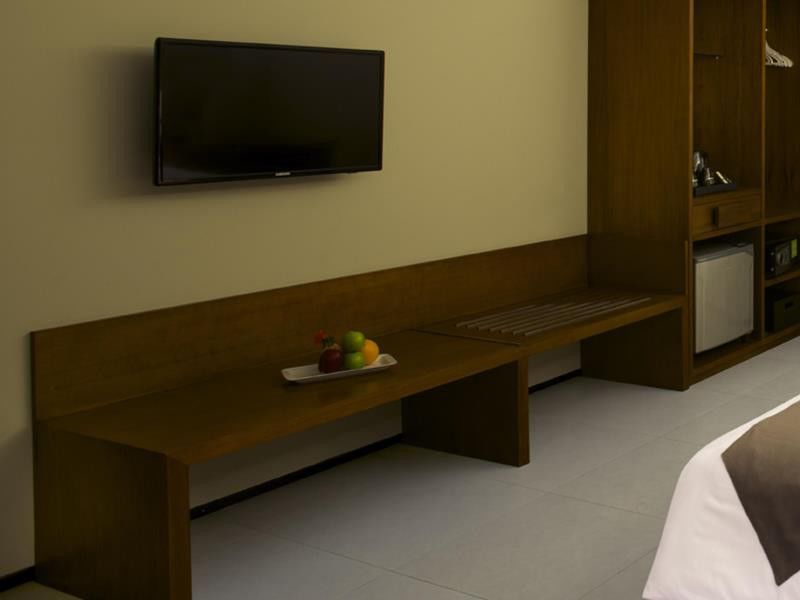 Hotel Neo+ Green Savana Sentul City Bogor Exteriör bild