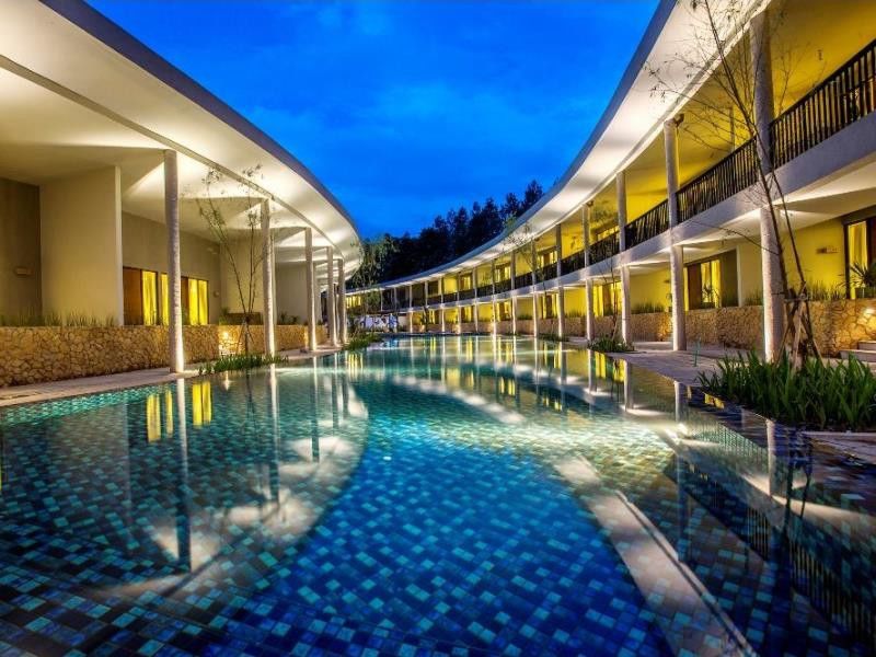 Hotel Neo+ Green Savana Sentul City Bogor Exteriör bild