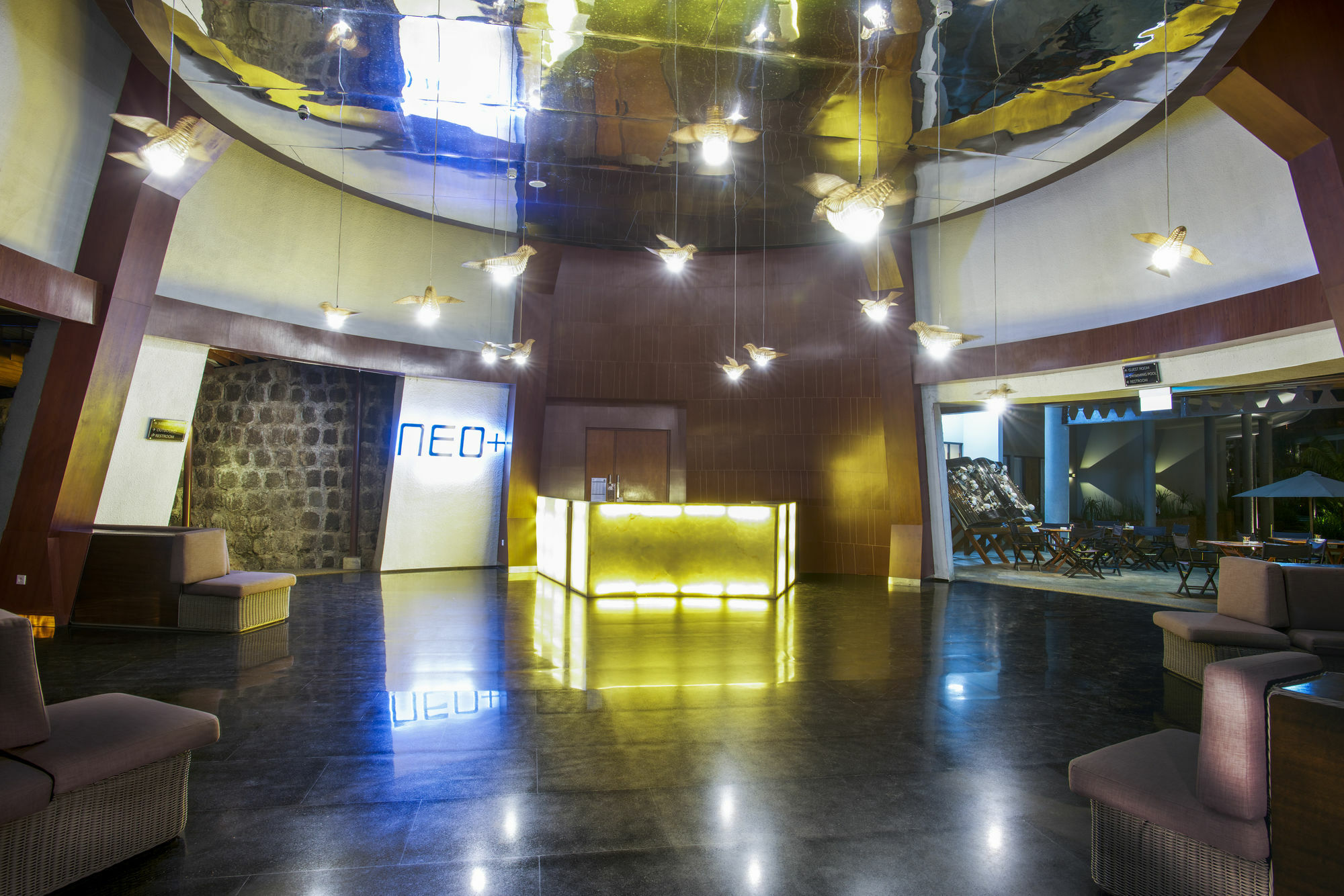 Hotel Neo+ Green Savana Sentul City Bogor Exteriör bild