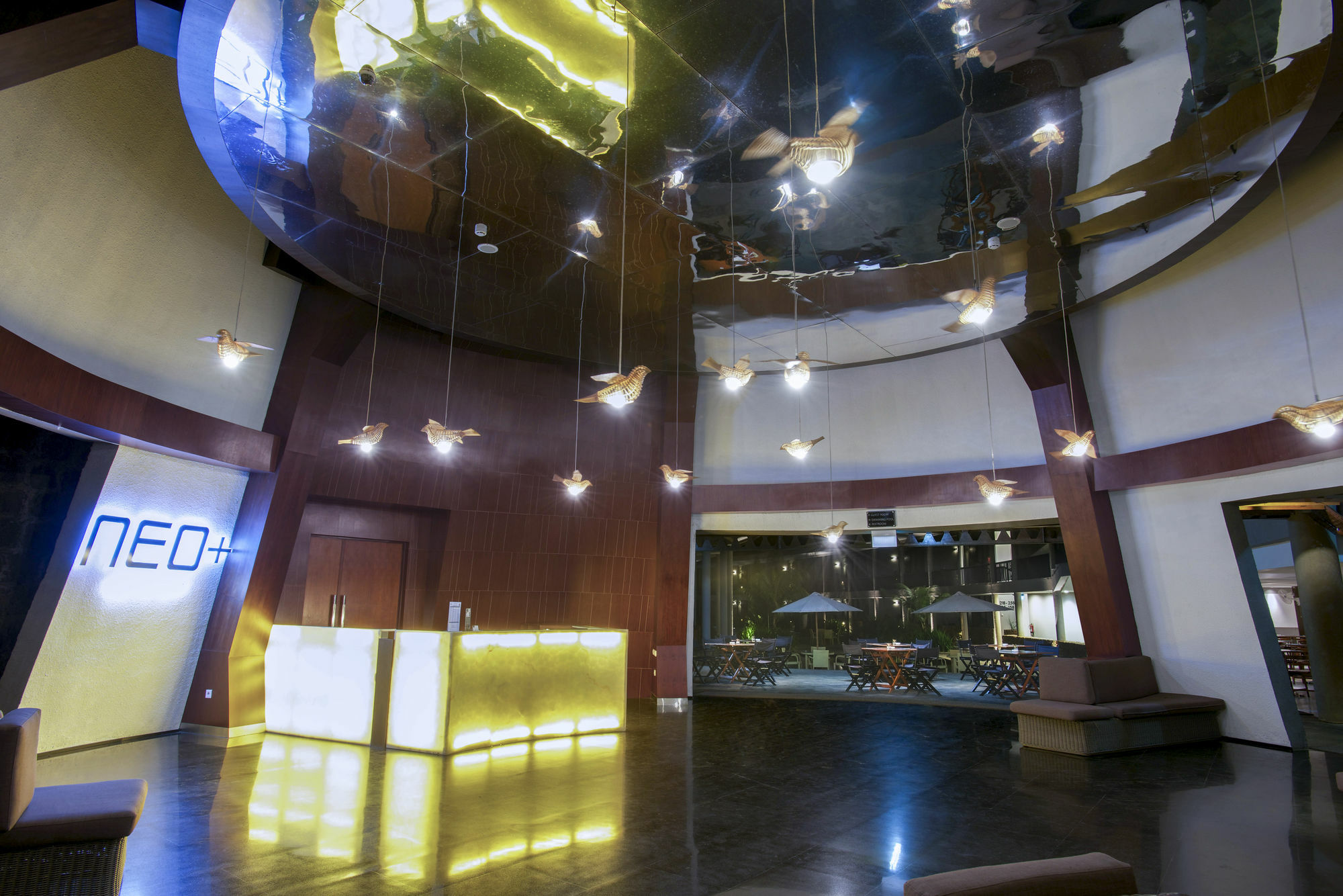 Hotel Neo+ Green Savana Sentul City Bogor Exteriör bild
